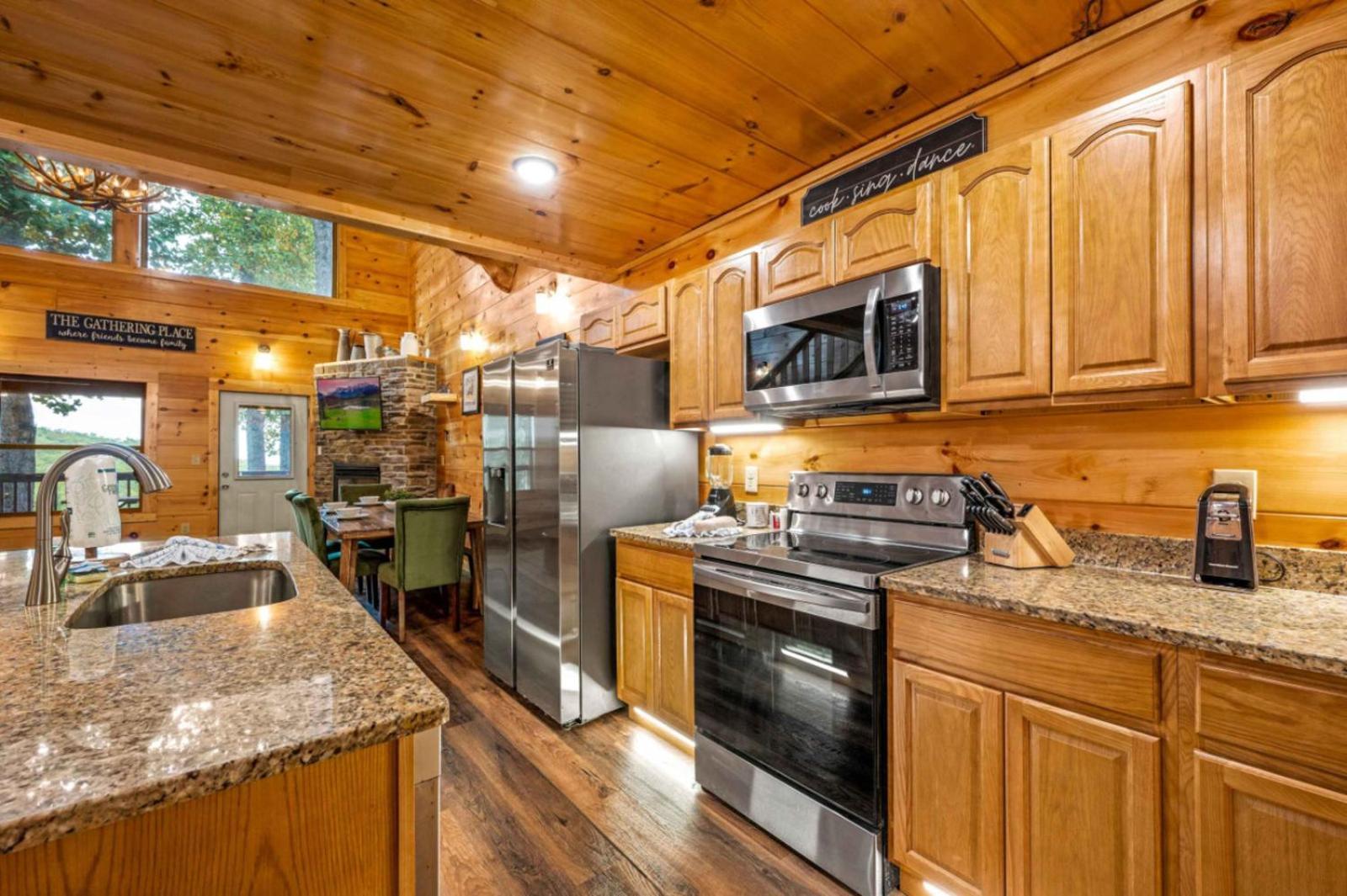 Heavenly Heights By Ghosal Luxury Lodging Sevierville Exterior photo